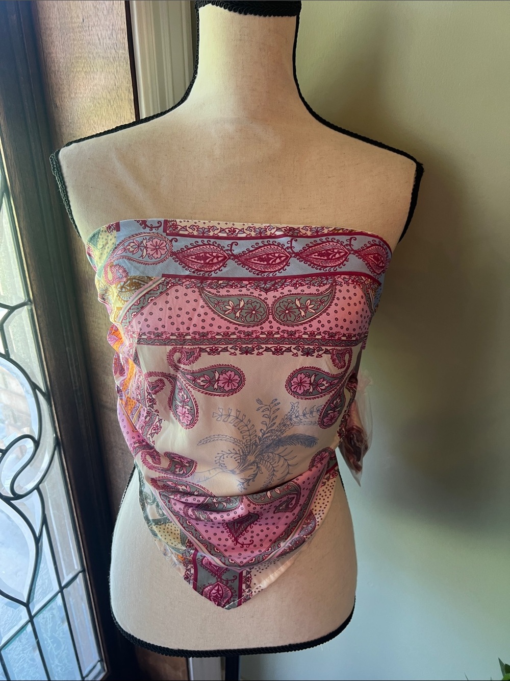 Live 4 Truth Pink Paisley Sheer Scarf Top